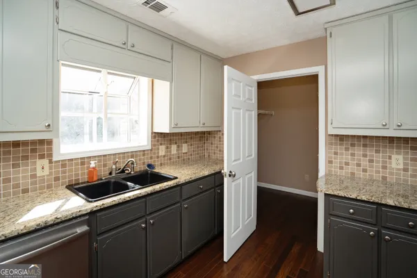 $259,900 | 130 Nicki Court, Hampton, GA 30228