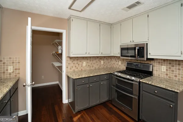 $259,900 | 130 Nicki Court, Hampton, GA 30228