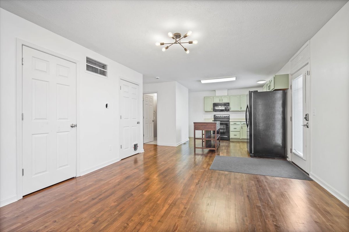 1107 Bull Street Normal, IL 61761 - Photo 14 of 46