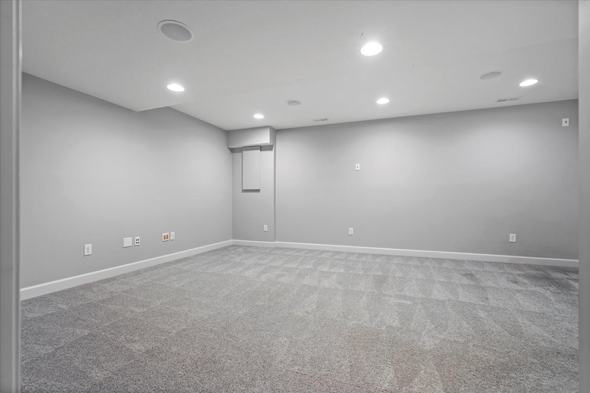 1107 Bull Street Normal, IL 61761 - Photo 37 of 46