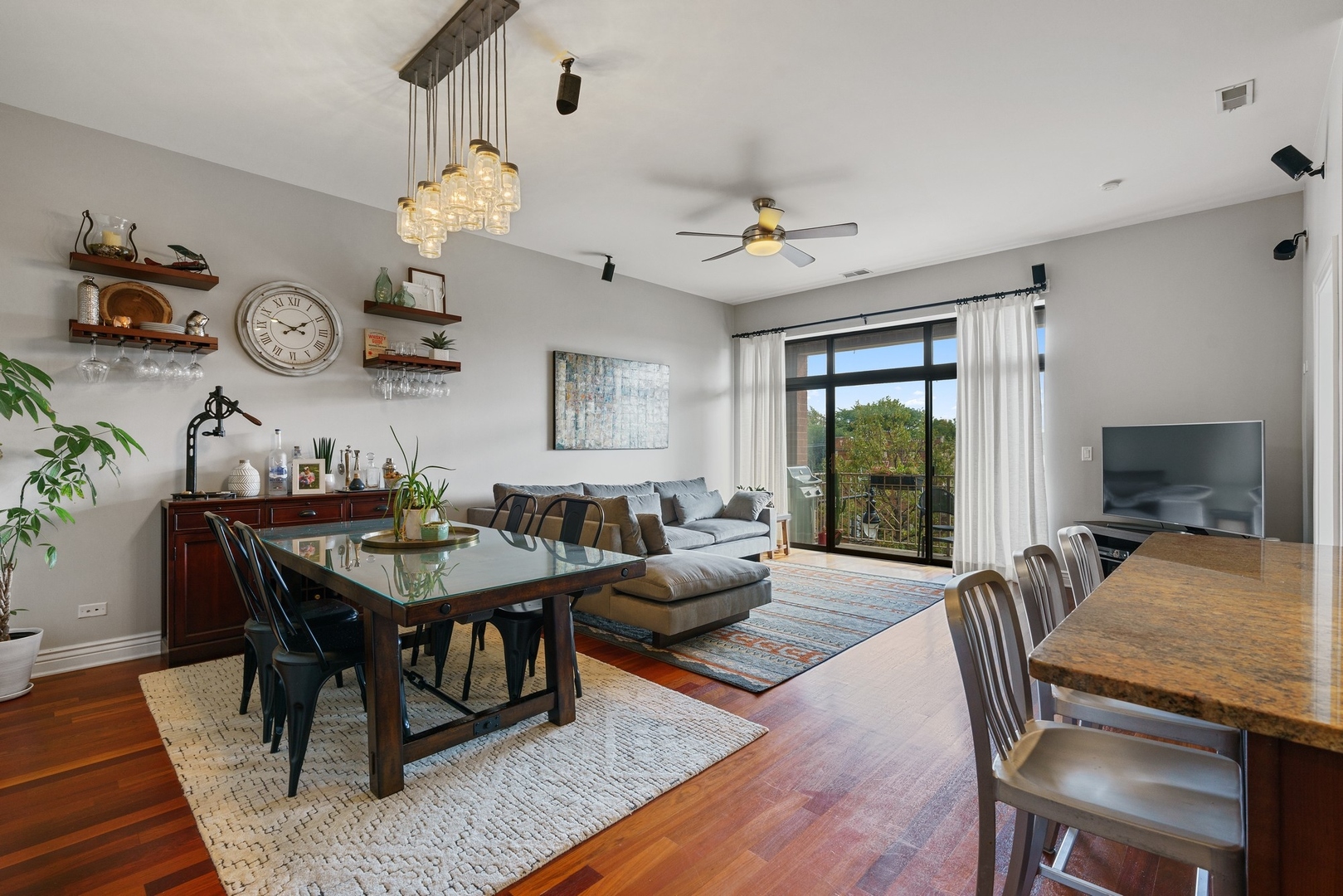 3300 West Irving Park Road, Unit G4 Chicago, IL 60618 - Photo 4 of 16