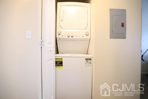 936 Edpas Road New Brunswick, NJ 08901 - Photo 17 of 18 a utility room with dryer and washer