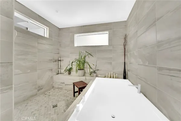 $1,899,000 | 2105 Two Harbors Circle, Costa Mesa, CA 92627