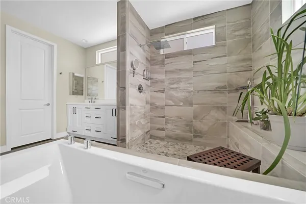 $1,899,000 | 2105 Two Harbors Circle, Costa Mesa, CA 92627