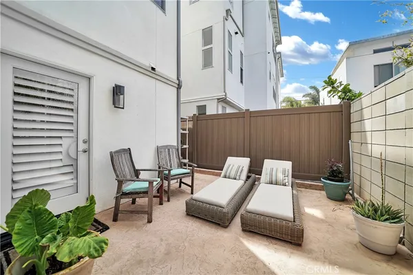 $1,899,000 | 2105 Two Harbors Circle, Costa Mesa, CA 92627