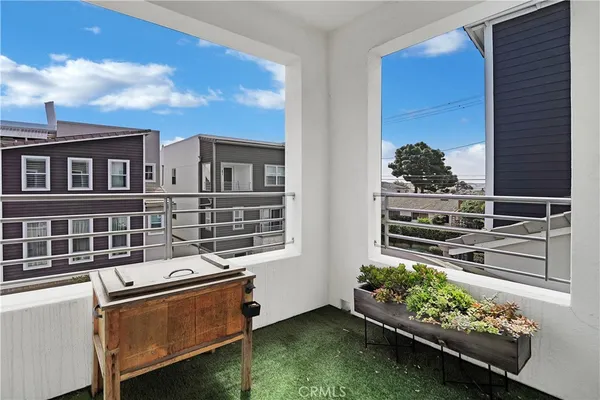 $1,899,000 | 2105 Two Harbors Circle, Costa Mesa, CA 92627