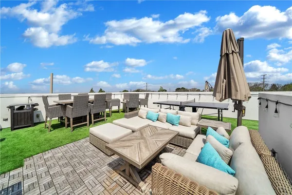 $1,899,000 | 2105 Two Harbors Circle, Costa Mesa, CA 92627