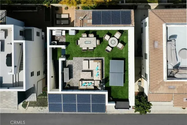 $1,899,000 | 2105 Two Harbors Circle, Costa Mesa, CA 92627