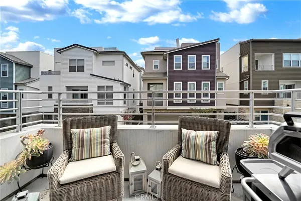 $1,899,000 | 2105 Two Harbors Circle, Costa Mesa, CA 92627