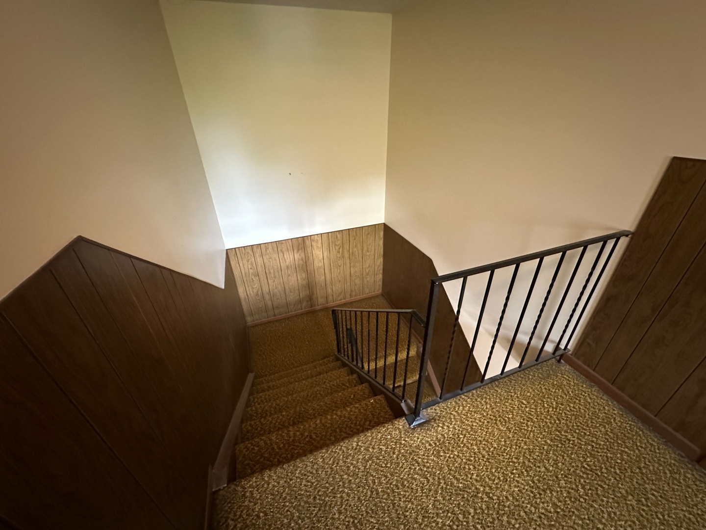 2121 176th Place Lansing, IL 60438 - Photo 13 of 26 a view of entryway