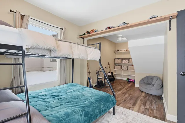 $224,900 | 227 East 2nd Street, Blue Earth, MN 56013