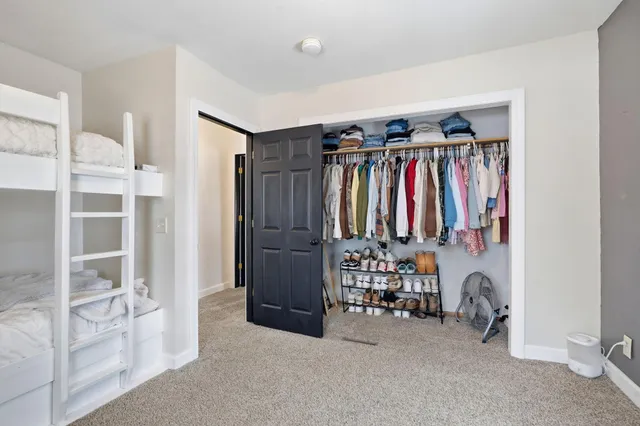 $224,900 | 227 East 2nd Street, Blue Earth, MN 56013