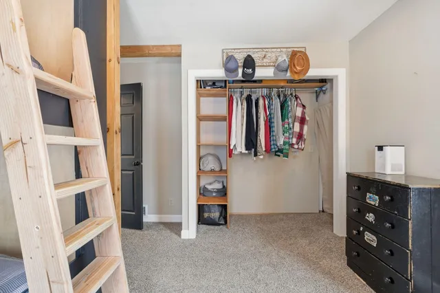 $224,900 | 227 East 2nd Street, Blue Earth, MN 56013