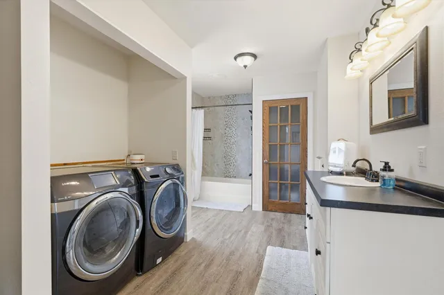 $224,900 | 227 East 2nd Street, Blue Earth, MN 56013