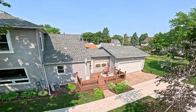 $224,900 | 227 East 2nd Street, Blue Earth, MN 56013