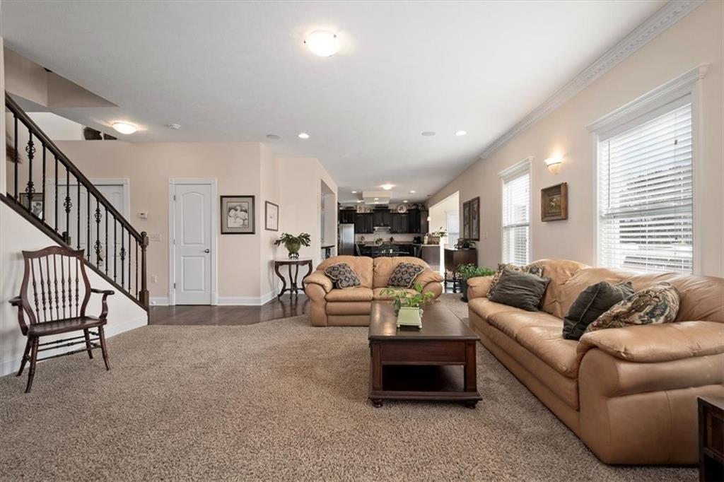 120 Stallion Road Clinton, PA 15026 - Photo 6 of 25 Gallery Image 6