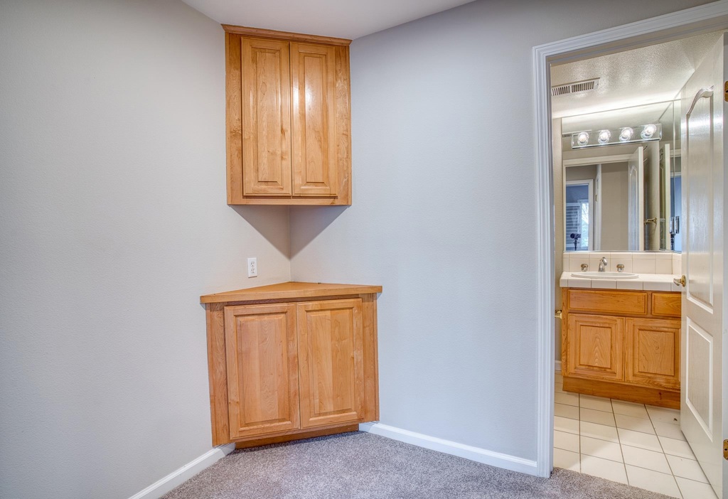 20 Willow Road Menlo Park, CA 94025 - Photo 22 of 38