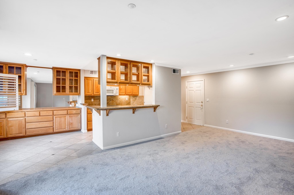 20 Willow Road Menlo Park, CA 94025 - Photo 3 of 38