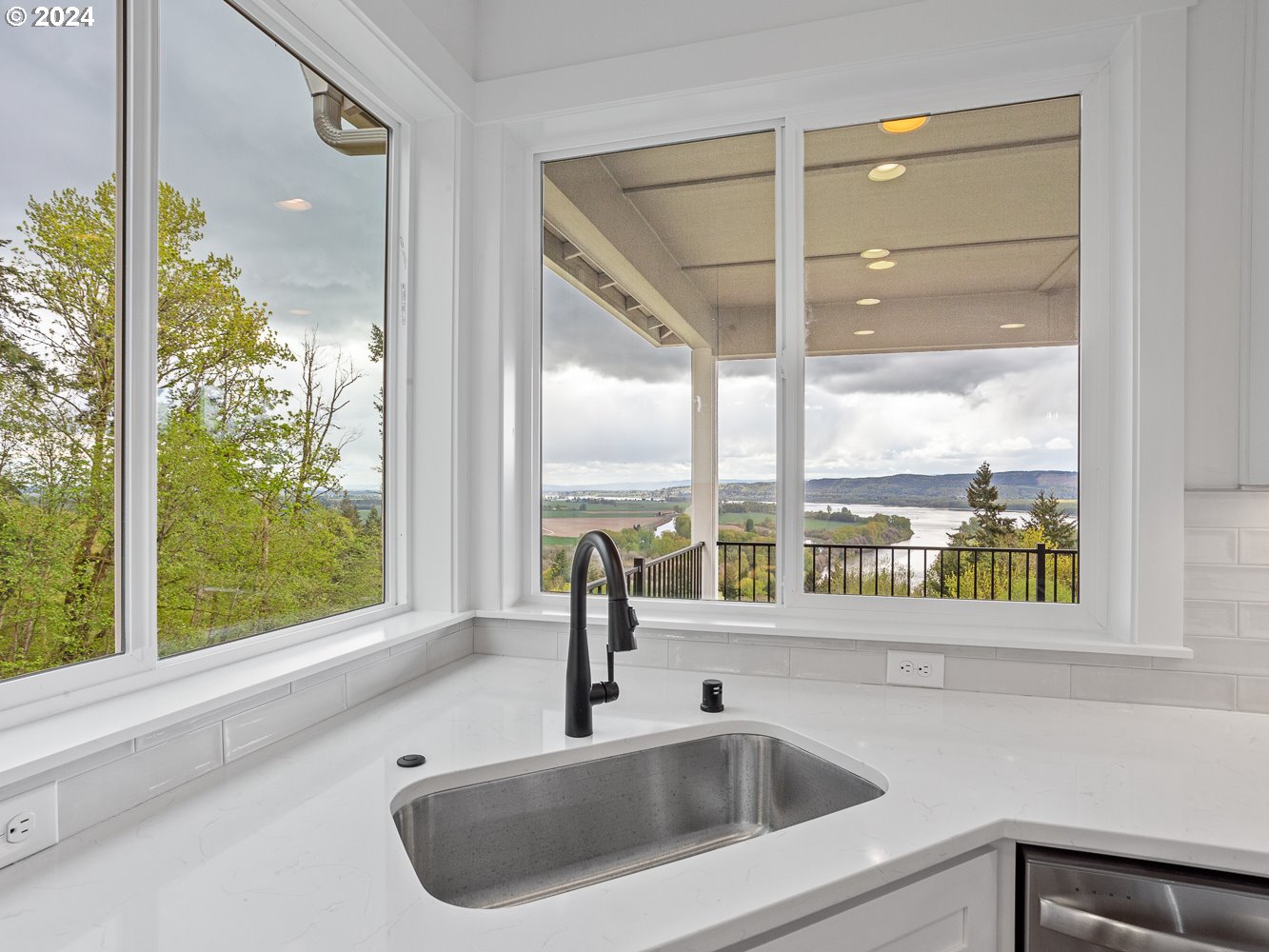 200 Fellowship Road Woodland, WA 98674 - Photo 6 of 34 Gallery Image 6