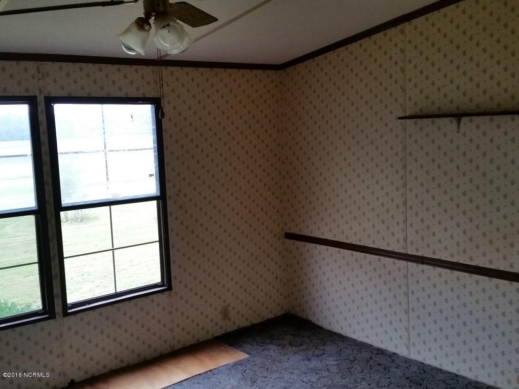 350 Brick Kitchen Road Hookerton, NC 28538 - Photo 11 of 20 37 MASTER BEDROOM