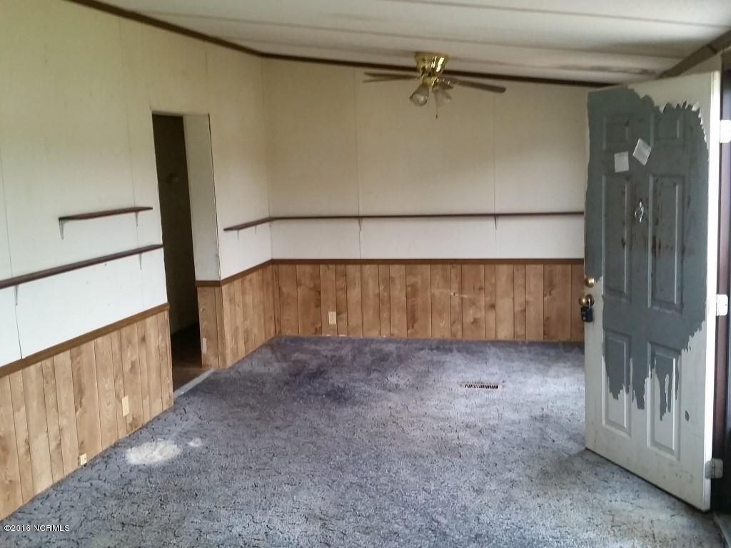 350 Brick Kitchen Road Hookerton, NC 28538 - Photo 3 of 20 28 LIVING