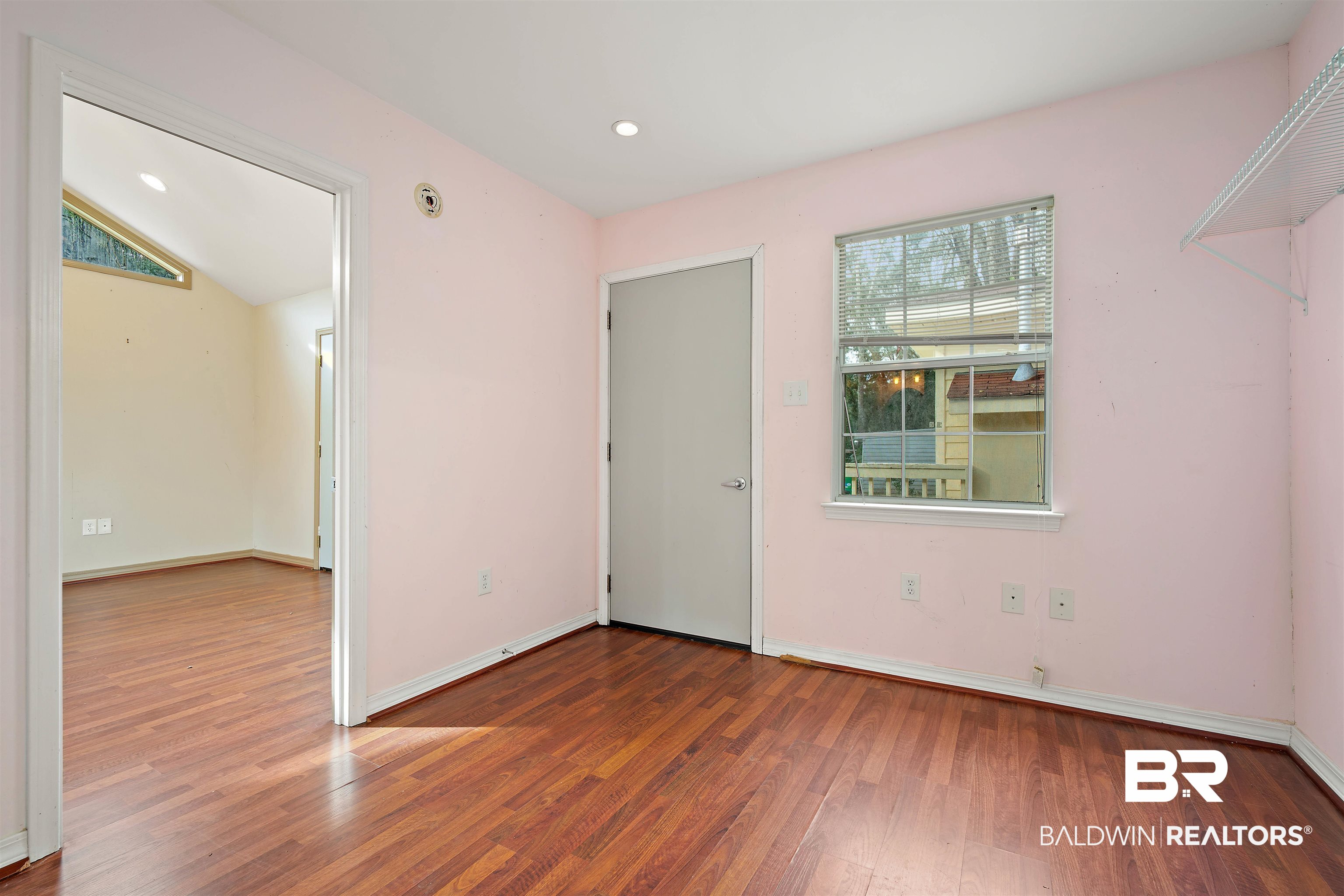5321 Colonial Circle South Mobile, AL 36618 - Photo 17 of 22 Master Dressing Room