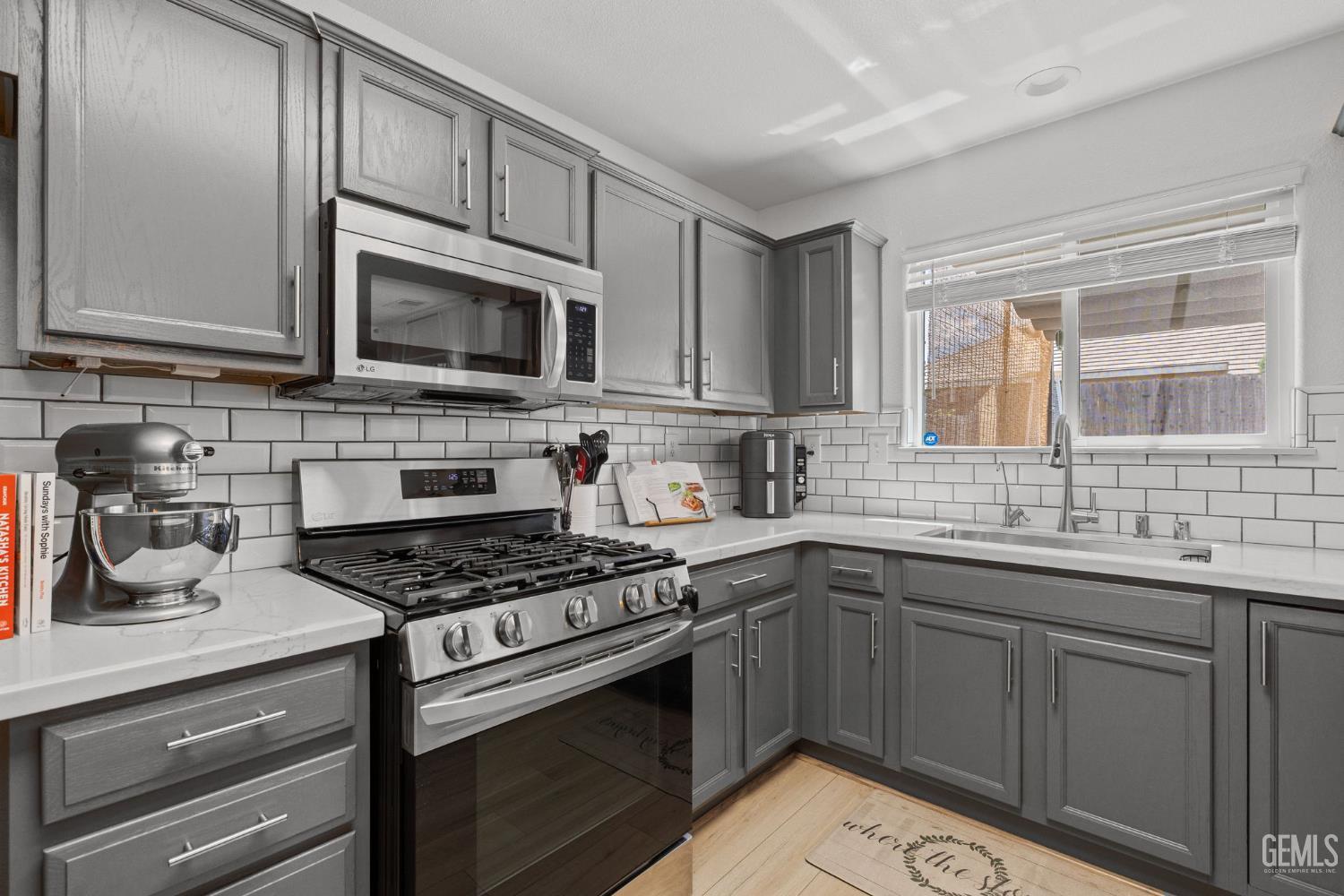 Undisclosed Address Bakersfield, CA 93312 - Photo 17 of 41