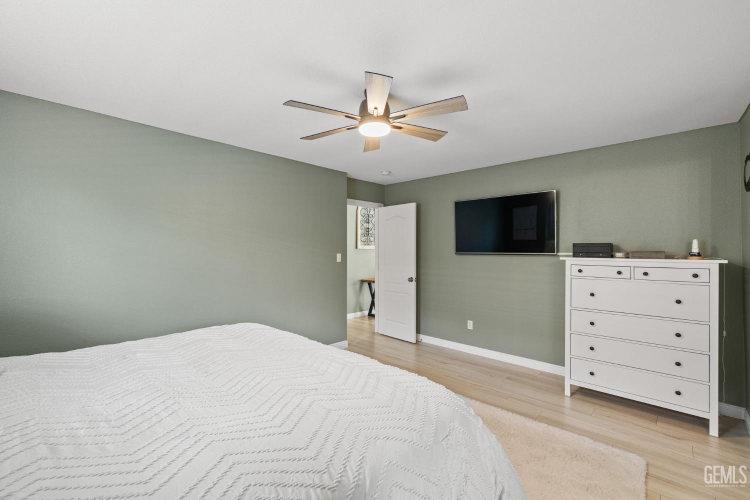 Undisclosed Address Bakersfield, CA 93312 - Photo 23 of 41