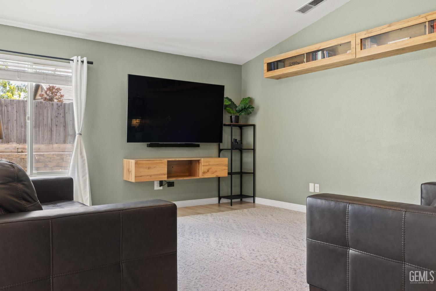 Undisclosed Address Bakersfield, CA 93312 - Photo 7 of 41