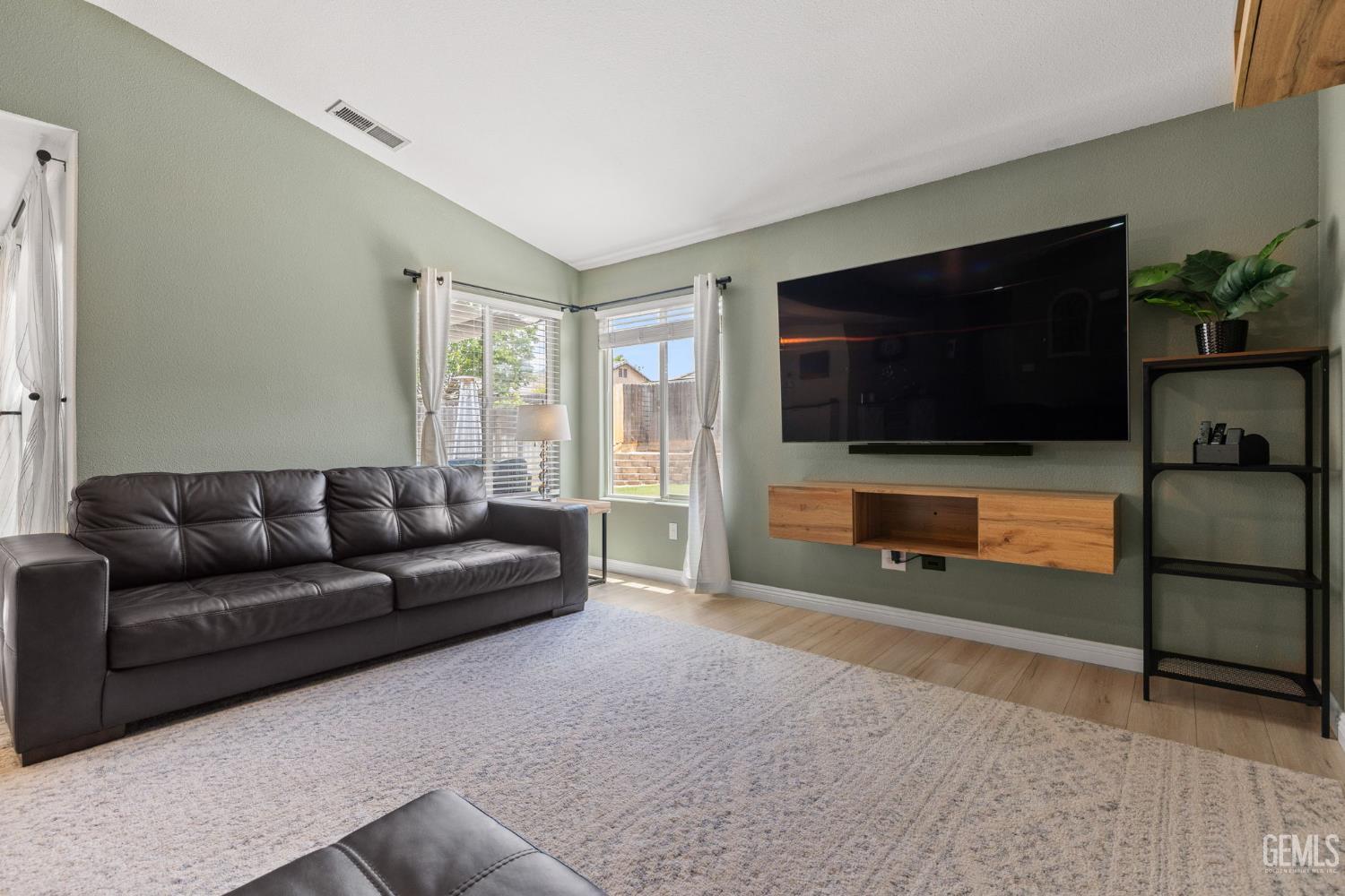 Undisclosed Address Bakersfield, CA 93312 - Photo 9 of 41