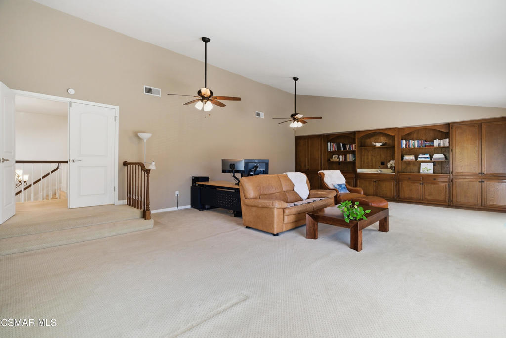 18935 Granada Circle Porter Ranch, CA 91326 - Photo 16 of 46