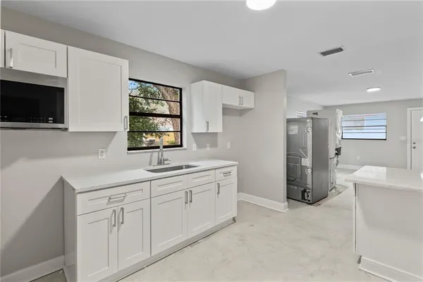 $1,800 | 1922 Springtime Avenue, Clearwater, FL 33755