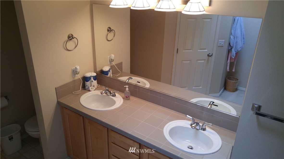 111 202nd Street Southeast Bothell, WA 98012 - Photo 14 of 20