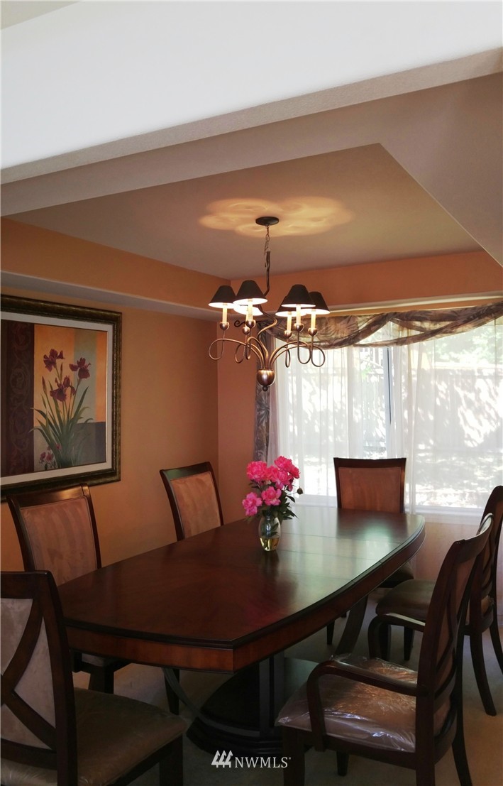 111 202nd Street Southeast Bothell, WA 98012 - Photo 5 of 20