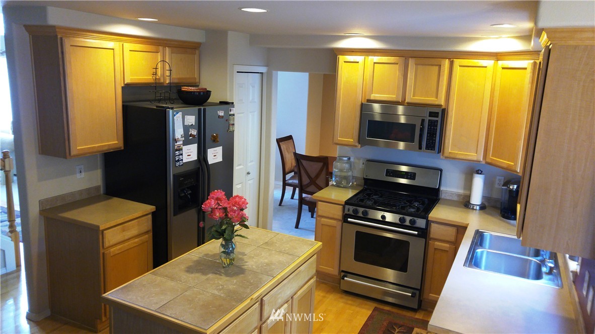 111 202nd Street Southeast Bothell, WA 98012 - Photo 6 of 20