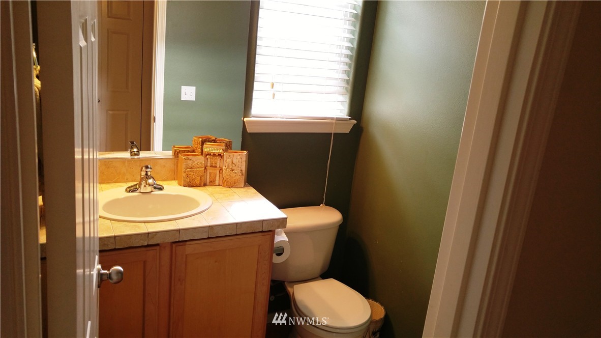 111 202nd Street Southeast Bothell, WA 98012 - Photo 10 of 20