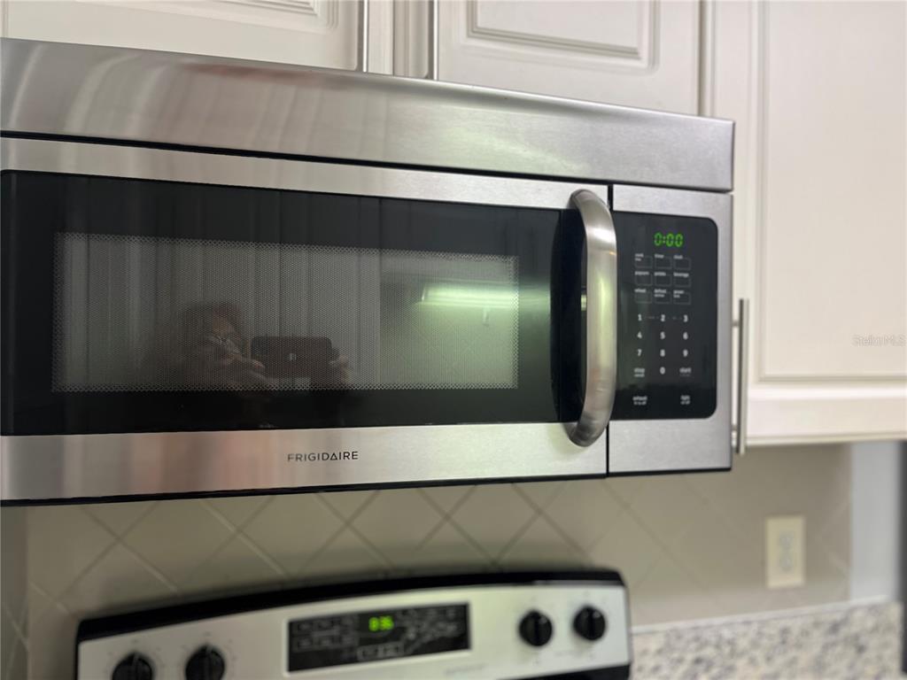 4945 Elkner Street New Port Richey, FL 34652 - Photo 7 of 27