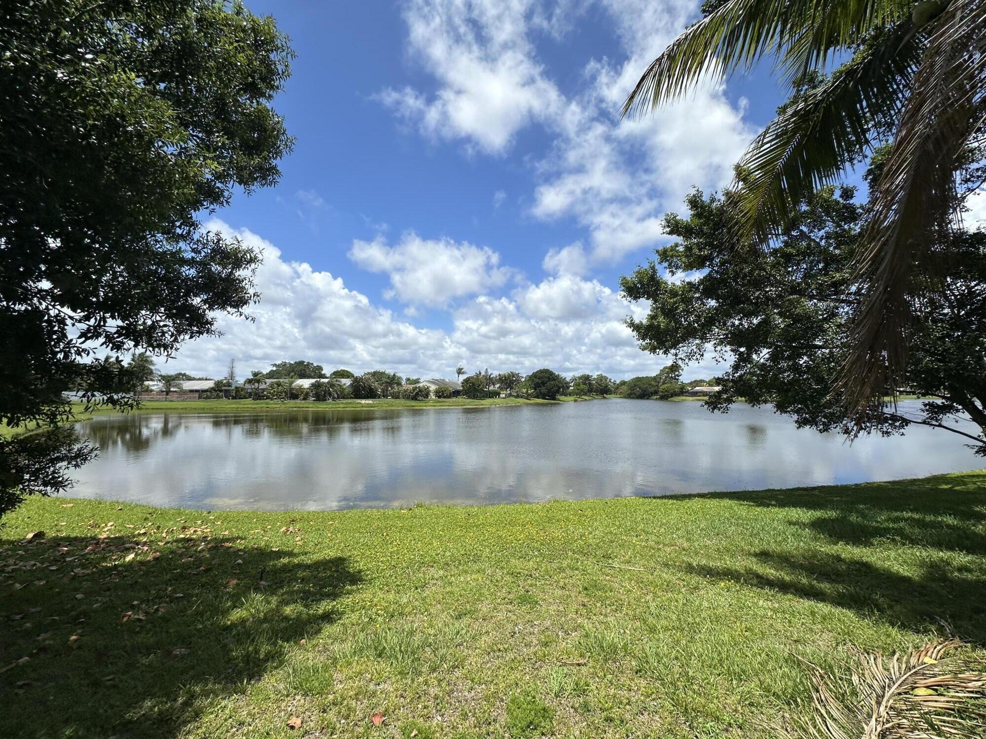 132 Timberline Drive Jupiter, FL 33458 - Photo 3 of 36 132 Timberline Drive