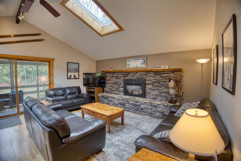 97 Red Ridge Lane Conway, NH 03860 - Photo 2 of 20 Gallery Image 2