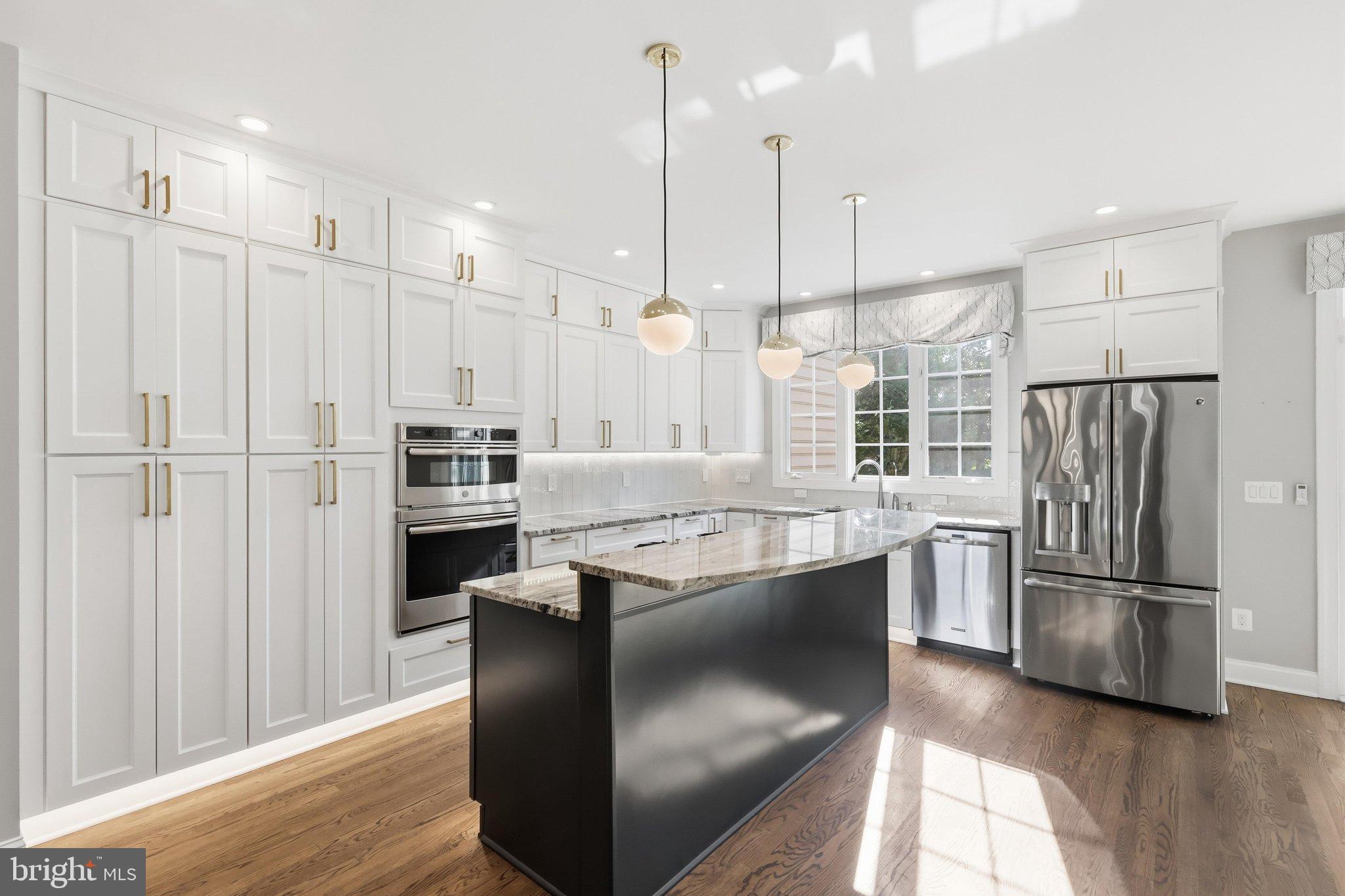 5424 Edsall Ridge Place Alexandria, VA 22312 - Photo 13 of 50 Kitchen