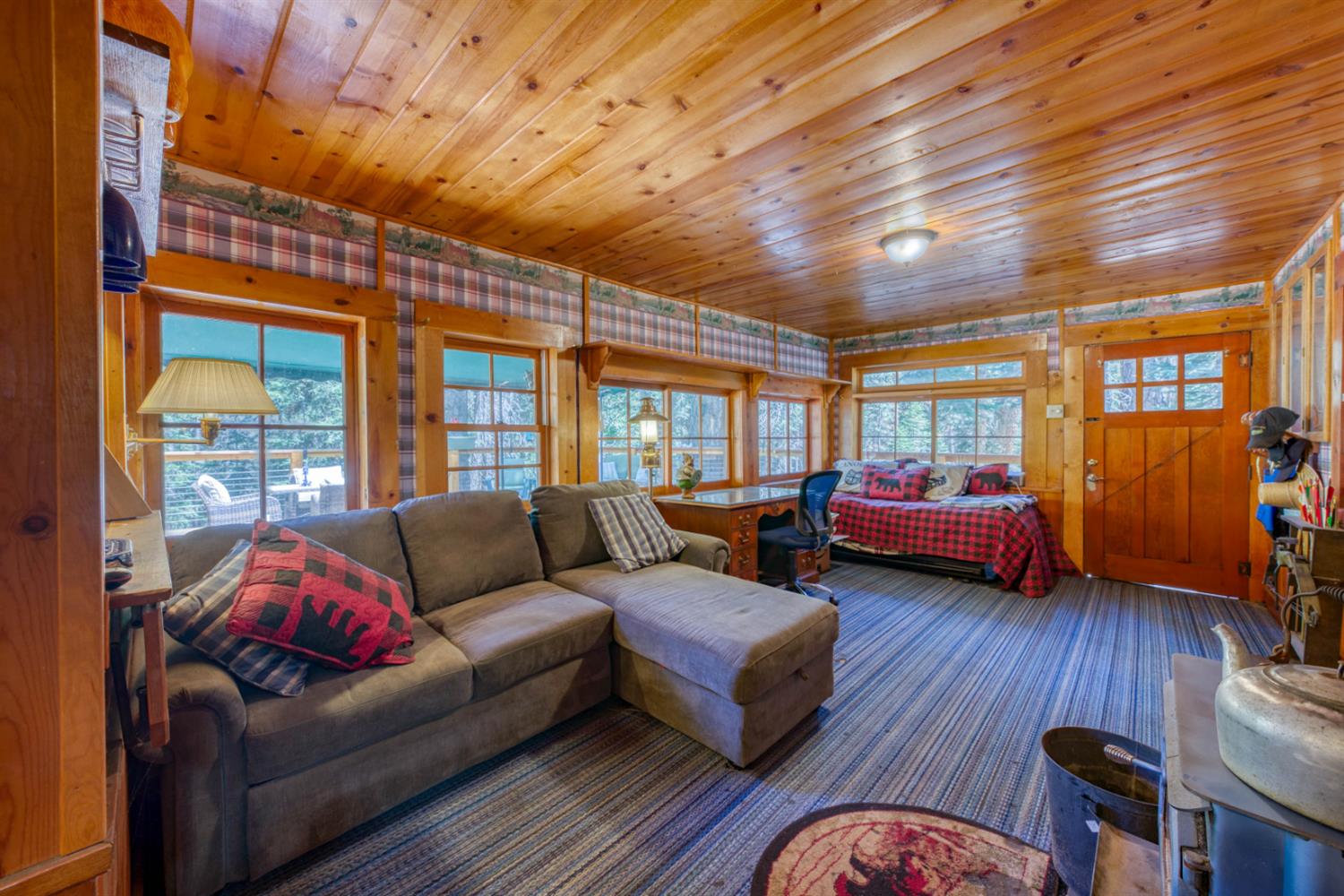 61504 Huntington Lake Road, Unit 6 Mono Hot Springs, CA 93642 - Photo 17 of 49