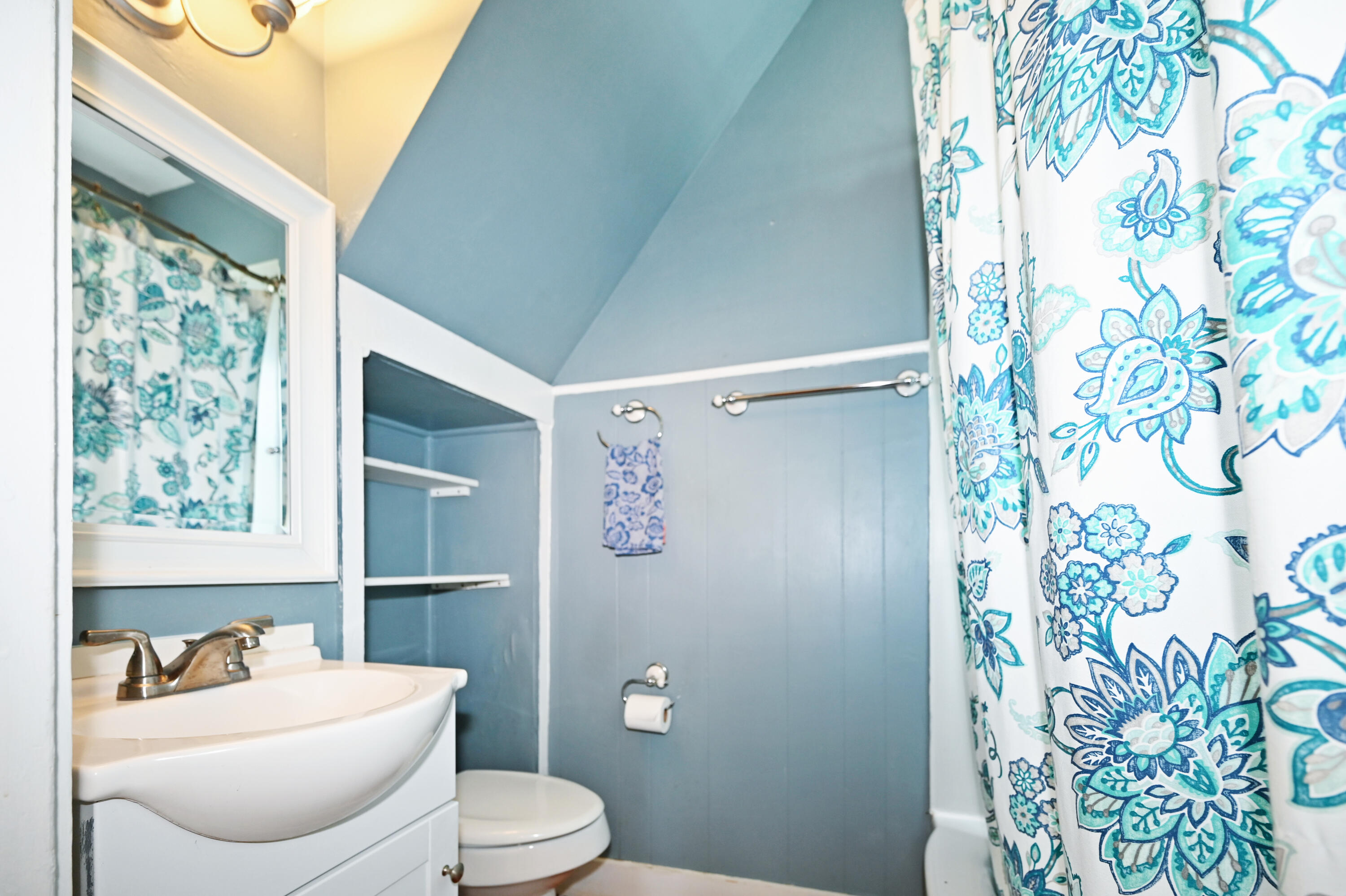 1738 Harpswell Islands Road Orrs Island, ME 04066 - Photo 21 of 39 Full Bath