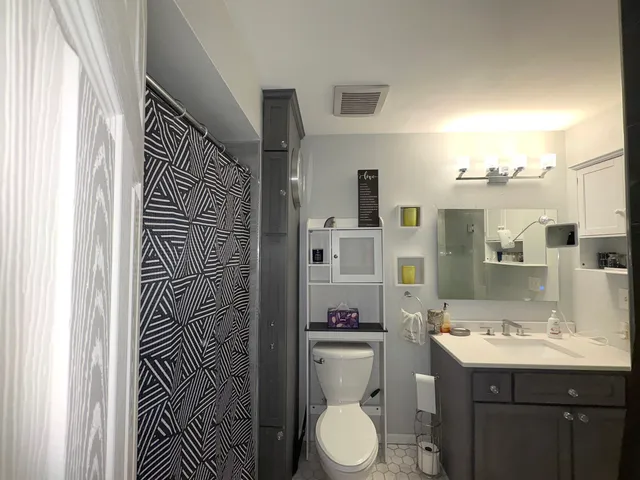 $295,000 | 2115 Jasmine Drive, Crest Hill, IL 60403