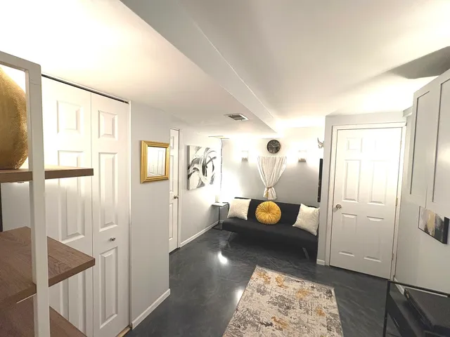 $295,000 | 2115 Jasmine Drive, Crest Hill, IL 60403