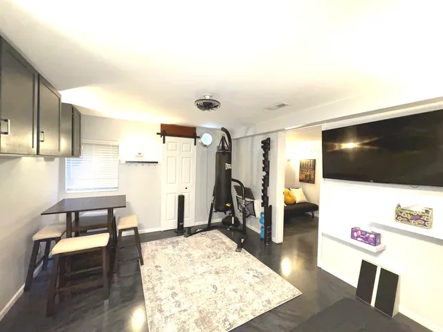 $295,000 | 2115 Jasmine Drive, Crest Hill, IL 60403