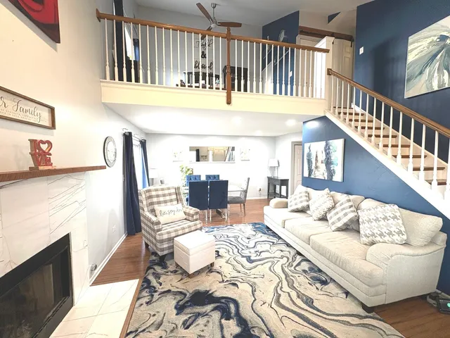 $295,000 | 2115 Jasmine Drive, Crest Hill, IL 60403