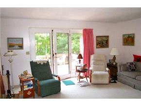 1 Thornhill Road, Unit 1 Stratham, NH 03885 - Photo 3 of 8