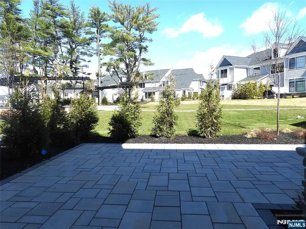 $1,369,000 | 72 Woodmont Circle, River Vale, NJ 07675