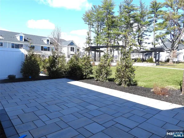 $1,369,000 | 72 Woodmont Circle, River Vale, NJ 07675