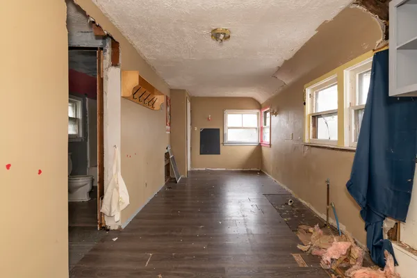 $75,000 | 105 West John Street, Durand, MI 48429